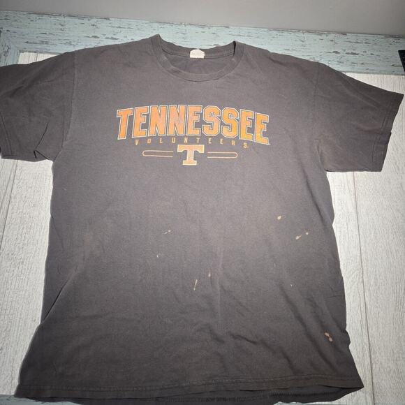 Tennessee Volunteers T-Shirt LARGE Gray Short Sleeve Distressed Thrashed Retro - Picture 1 of 5